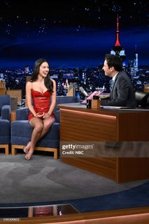 Olivia Rodrigo feet photo thumbnail