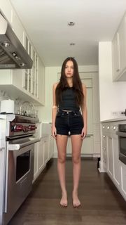 Olivia Rodrigo feet photo 19