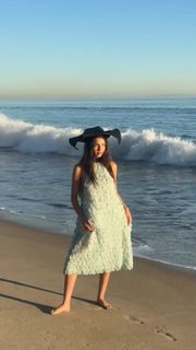 Olivia Rodrigo feet photo 13