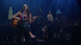 Olivia Rodrigo feet photo 8