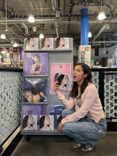 Olivia Rodrigo feet photo 5