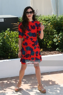 Olivia Ruiz feet photo 3