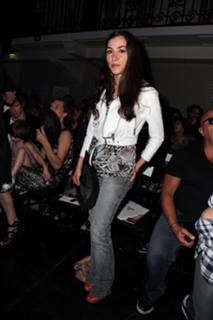 Olivia Ruiz feet photo 15