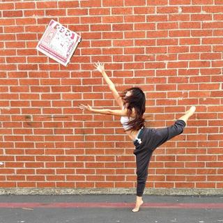 Olivia Sui feet photo thumbnail