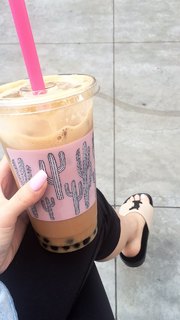 Olivia Sui feet photo thumbnail