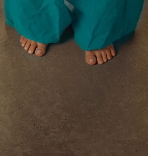 Olivia Sui feet photo thumbnail