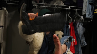 Olivia Sui feet photo thumbnail