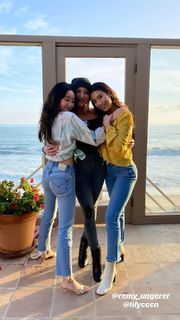 Olivia Sui feet photo thumbnail