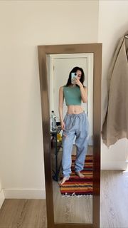 Olivia Sui feet photo thumbnail
