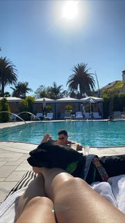 Olivia Sui feet photo thumbnail