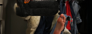Olivia Sui feet photo thumbnail