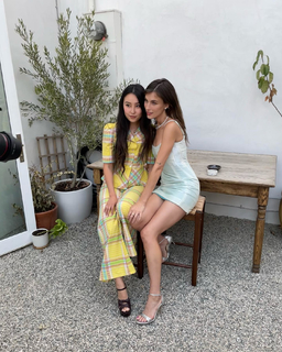 Olivia Sui feet photo thumbnail