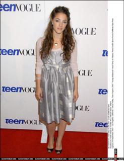 Olivia Thirlby feet photo thumbnail