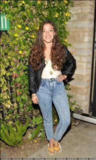 Olivia Thirlby feet photo thumbnail