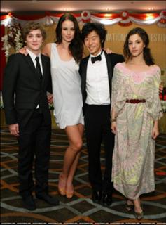 Olivia Thirlby feet photo thumbnail