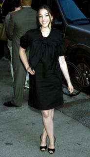Olivia Thirlby feet photo thumbnail