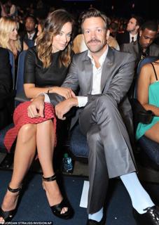 Olivia Wilde feet photo thumbnail