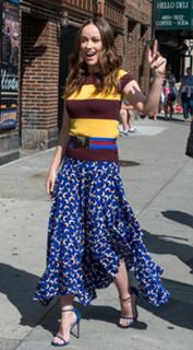 Olivia Wilde feet photo thumbnail