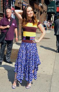 Olivia Wilde feet photo thumbnail