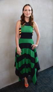 Olivia Wilde feet photo thumbnail