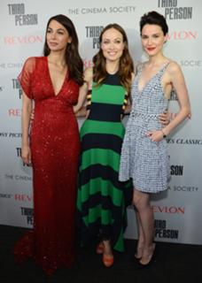 Olivia Wilde feet photo thumbnail