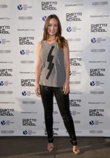 Olivia Wilde feet photo thumbnail