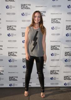 Olivia Wilde feet photo thumbnail