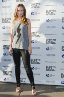 Olivia Wilde feet photo thumbnail