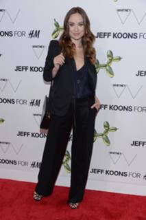 Olivia Wilde feet photo thumbnail