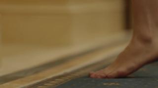 Olivia Wilde feet photo thumbnail