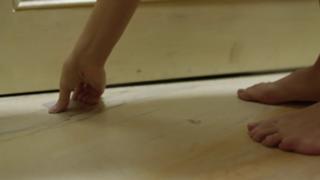 Olivia Wilde feet photo thumbnail