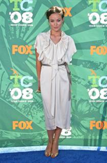 Olivia Wilde feet photo thumbnail