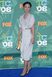 Olivia Wilde feet photo thumbnail