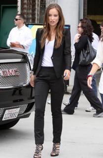 Olivia Wilde feet photo thumbnail