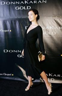 Olivia Wilde feet photo thumbnail