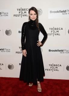 Olivia Wilde feet photo thumbnail