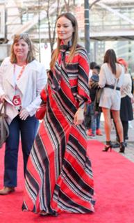 Olivia Wilde feet photo thumbnail