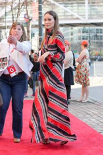 Olivia Wilde feet photo thumbnail