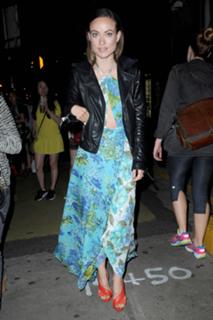 Olivia Wilde feet photo thumbnail