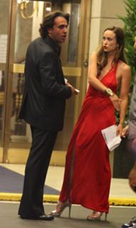 Olivia Wilde feet photo thumbnail