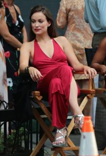 Olivia Wilde feet photo thumbnail