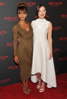 Olivia Wilde feet photo thumbnail