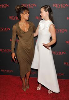 Olivia Wilde feet photo thumbnail