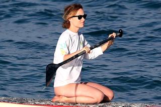 Olivia Wilde feet photo thumbnail