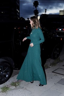 Olivia Wilde feet photo thumbnail