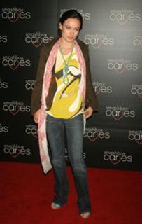 Olivia Wilde feet photo thumbnail