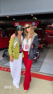 Olivia Wilde feet photo thumbnail