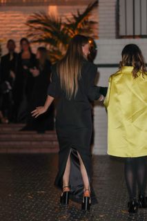 Olivia Wilde feet photo thumbnail