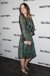 Olivia Wilde feet photo thumbnail