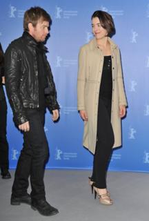 Olivia Williams feet photo thumbnail